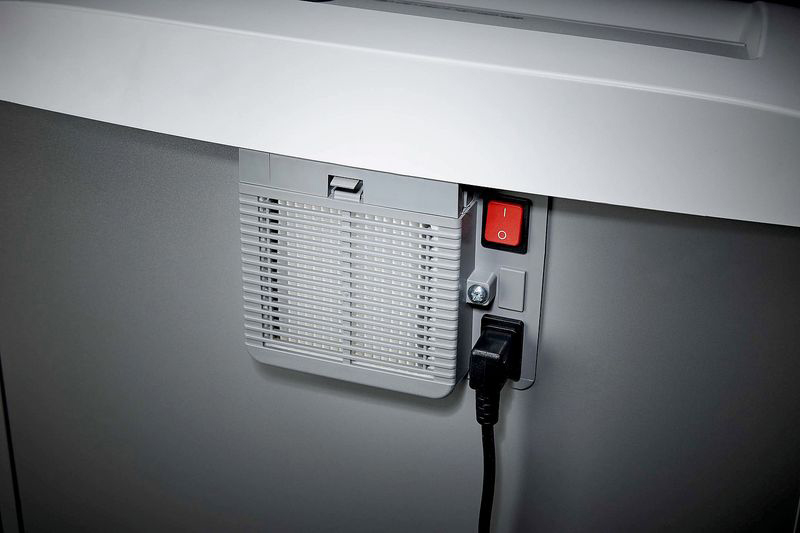 Шредер (уничтожитель) Dahle 306 Air (5х50 мм)