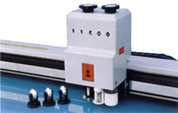 Режущий плоттер Vektor DCZ-2516