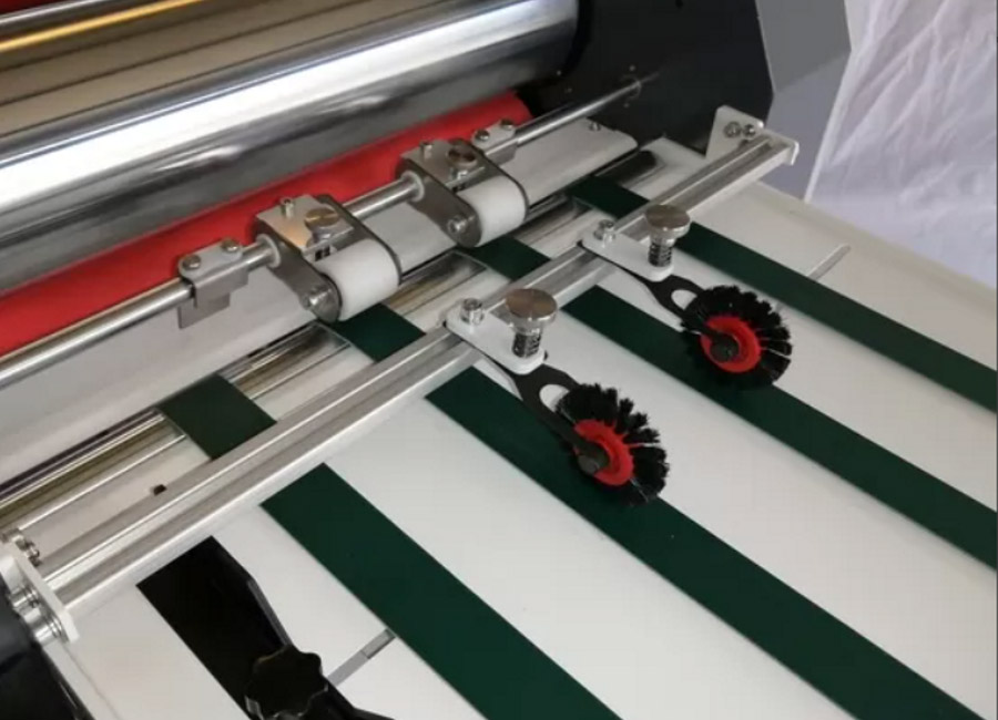 Полуавтоматический рулонный ламинатор Sunfung SF-540